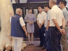 海南屯昌县县长赵英杰到省沉香协会调研共商发展